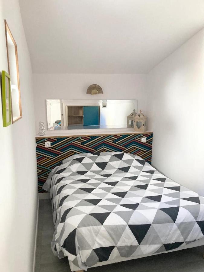 La Petite Maison Tahet, 2 Pers Avec Terrasse Basse-Indre Exterior foto